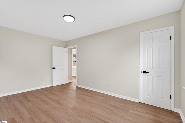 204 W Yellow Wood Drive, Simpsonville, SC 29680