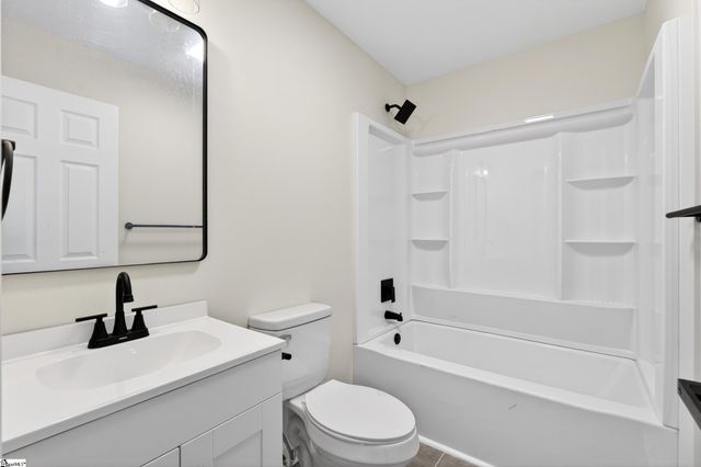 204 W Yellow Wood Drive, Simpsonville, SC 29680