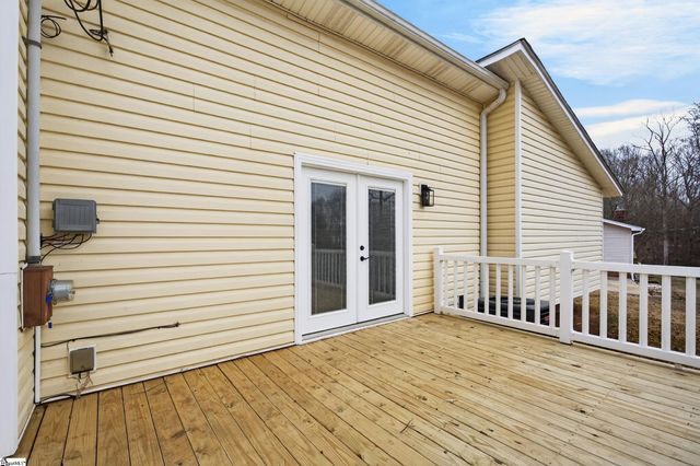 204 W Yellow Wood Drive, Simpsonville, SC 29680