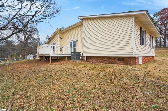 204 W Yellow Wood Drive, Simpsonville, SC 29680