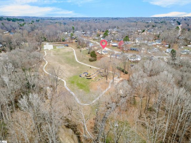 204 W Yellow Wood Drive, Simpsonville, SC 29680