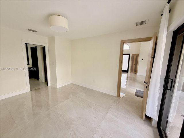 470 SW 88th Place E, Miami, FL 33174