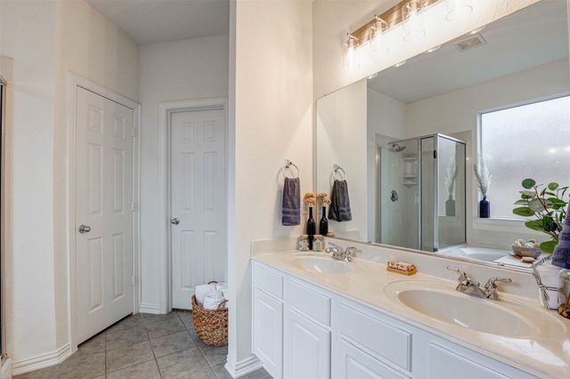 3225 Chesington Drive, Fort Worth, TX 76137