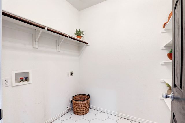 3225 Chesington Drive, Fort Worth, TX 76137