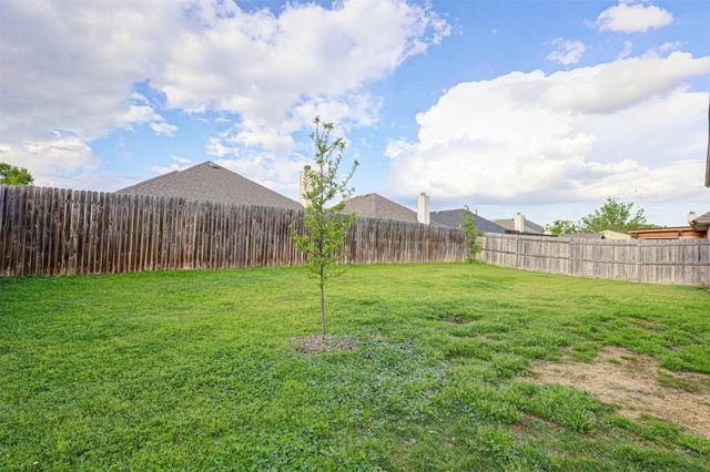 3225 Chesington Drive, Fort Worth, TX 76137