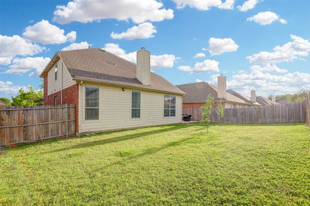 3225 Chesington Drive, Fort Worth, TX 76137