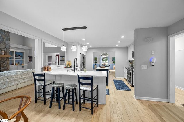 252 Ridge Way, Simpsonville, SC 29680
