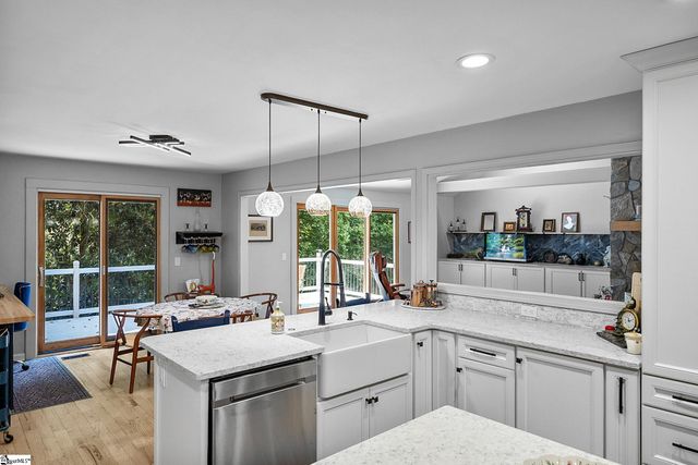 252 Ridge Way, Simpsonville, SC 29680