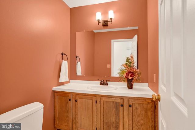 2228 WEXFORD RD, Palmyra, PA 17078