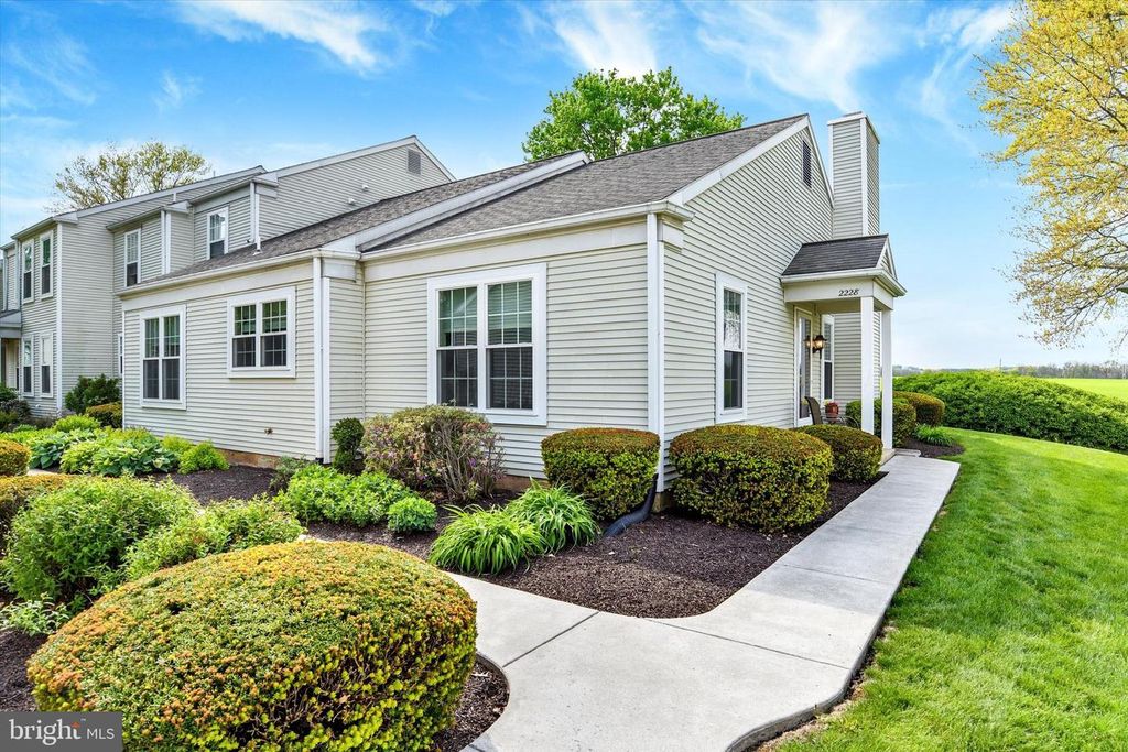 2228 WEXFORD RD, Palmyra, PA 17078
