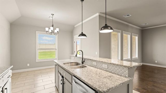 14512 Privas Lane, Yukon, OK 73099