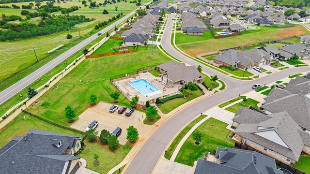 14512 Privas Lane, Yukon, OK 73099