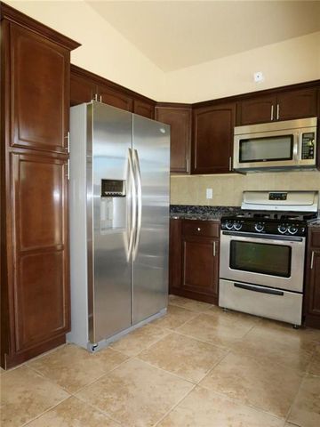 14209 North Point Avenue, El Paso, TX 79938