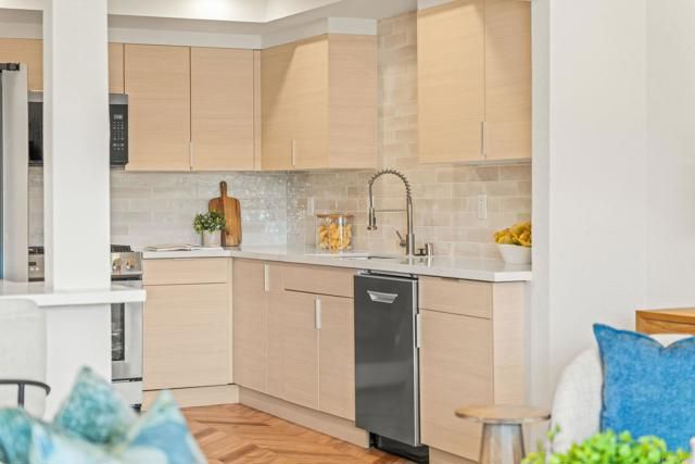 90 Montego Court, Coronado, CA 92118