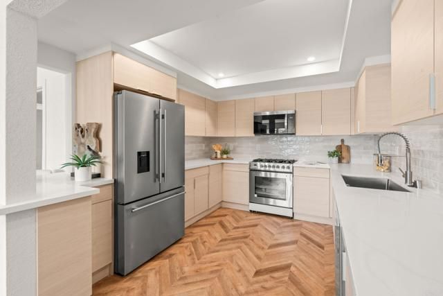 90 Montego Court, Coronado, CA 92118