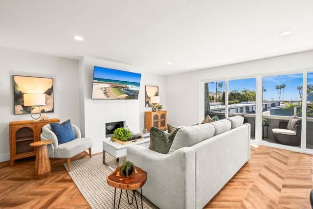 90 Montego Court, Coronado, CA 92118