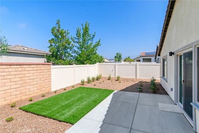 1553 Gardenview Trail, Beaumont, CA 92223