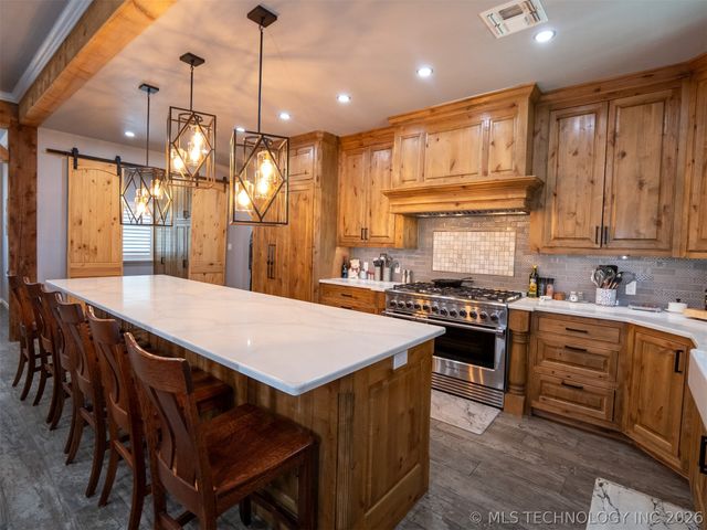 2724 Lark Road, Kingston, OK 73439