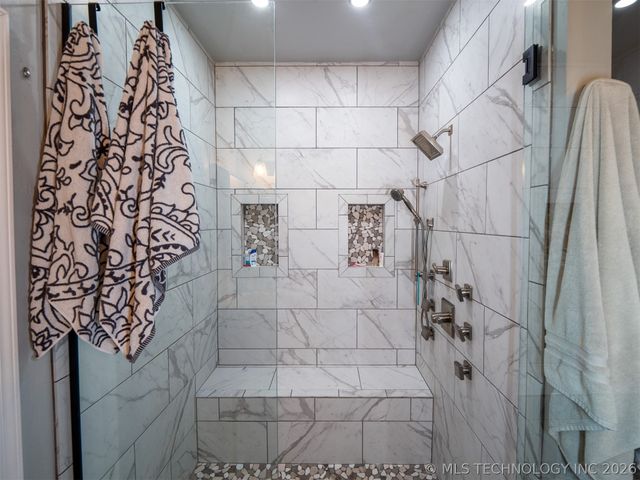 2724 Lark Road, Kingston, OK 73439