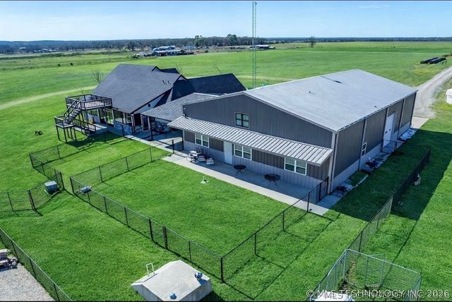 2724 Lark Road, Kingston, OK 73439