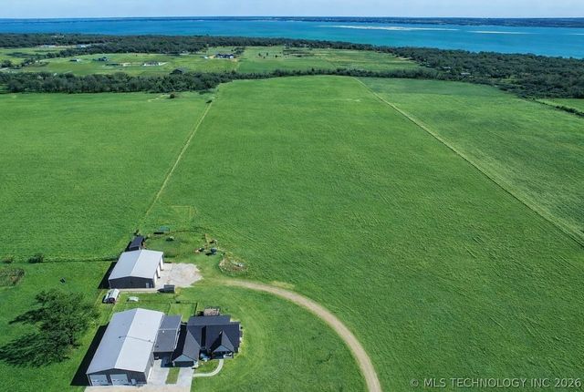 2724 Lark Road, Kingston, OK 73439