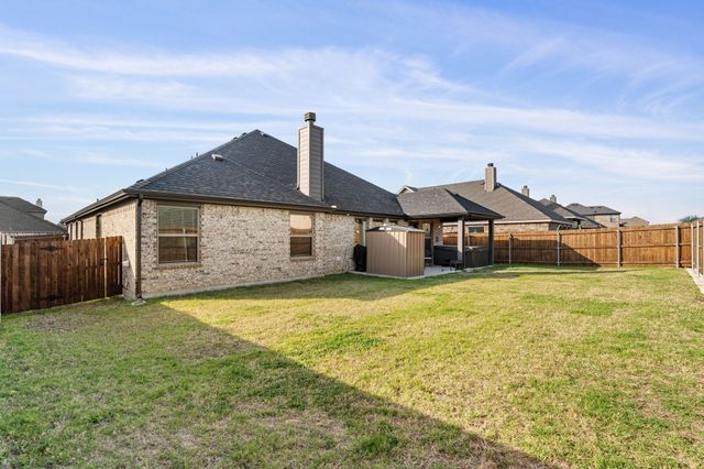 141 Crockett Drive, Waxahachie, TX 75165