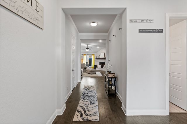 141 Crockett Drive, Waxahachie, TX 75165