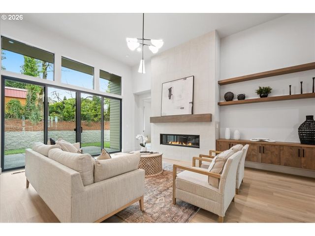 10718 Se 13TH Cir, Vancouver, WA 98664