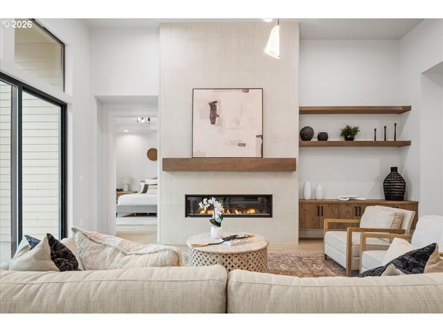 10718 Se 13TH Cir, Vancouver, WA 98664