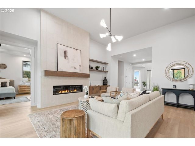 10718 Se 13TH Cir, Vancouver, WA 98664