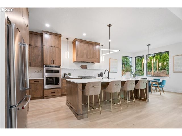 10718 Se 13TH Cir, Vancouver, WA 98664