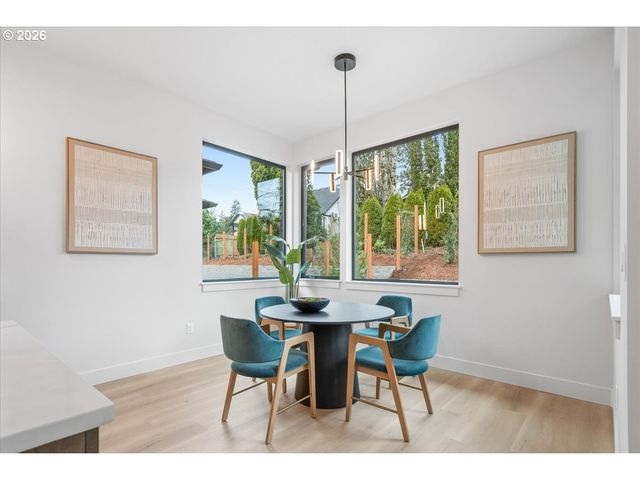 10718 Se 13TH Cir, Vancouver, WA 98664