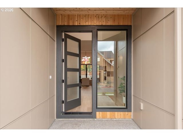 10718 Se 13TH Cir, Vancouver, WA 98664