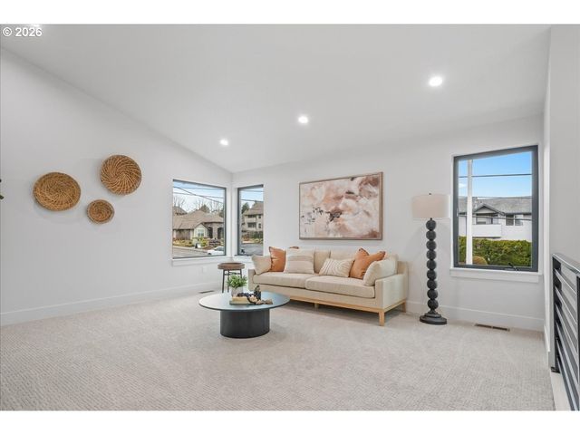 10718 Se 13TH Cir, Vancouver, WA 98664