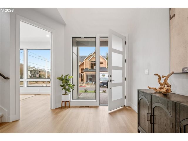 10718 Se 13TH Cir, Vancouver, WA 98664