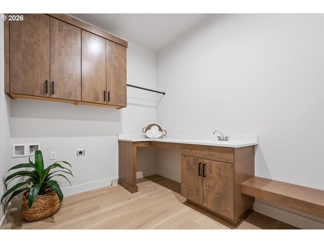 10718 Se 13TH Cir, Vancouver, WA 98664