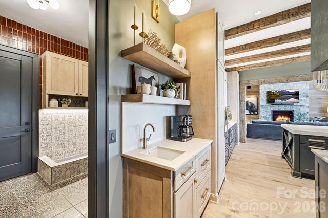 270 Osprey Drive, Banner Elk, NC 28604