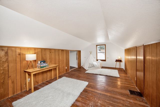 1655 Beaver Avenue, Des Moines, IA 50310