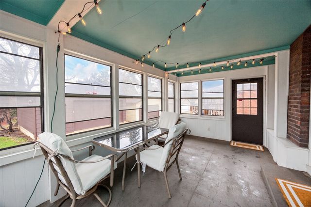 1655 Beaver Avenue, Des Moines, IA 50310