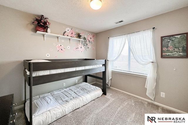 16134 Willow Street, Omaha, NE 68136