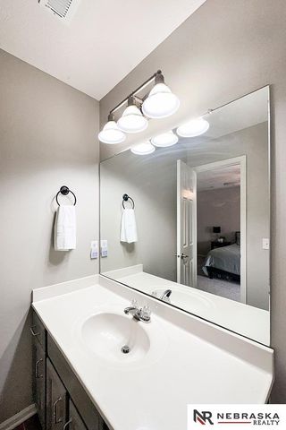 16134 Willow Street, Omaha, NE 68136