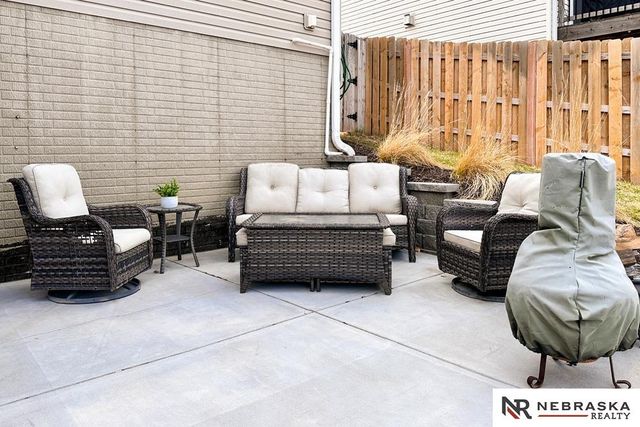 16134 Willow Street, Omaha, NE 68136