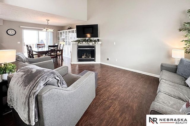 16134 Willow Street, Omaha, NE 68136