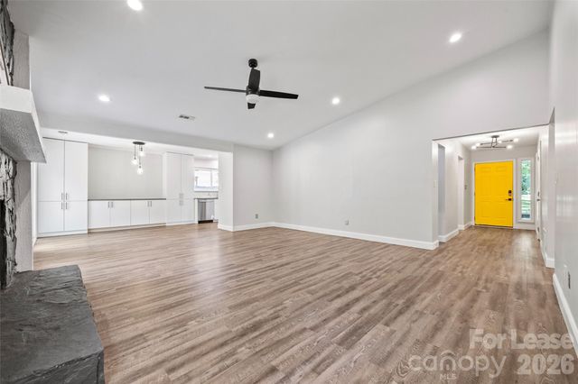 6801 Stillmeadow Drive, Charlotte, NC 28277