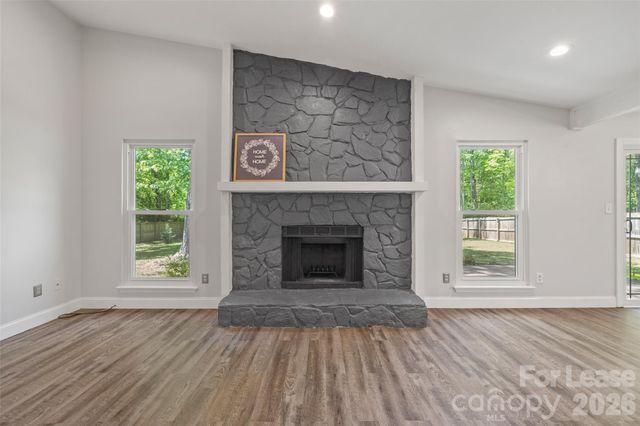 6801 Stillmeadow Drive, Charlotte, NC 28277