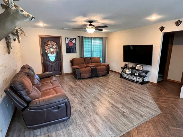 259 Madison 2220, Huntsville, AR 72740