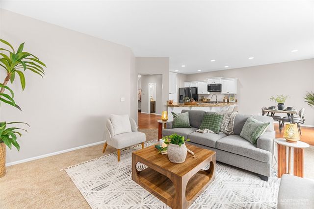 3648 London Loop NE, Lacey, WA 98516