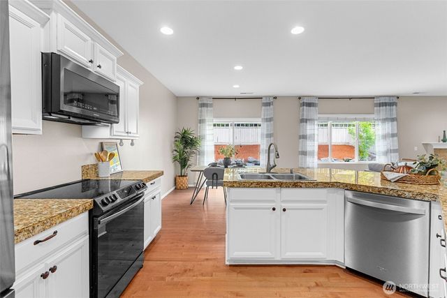 3648 London Loop NE, Lacey, WA 98516
