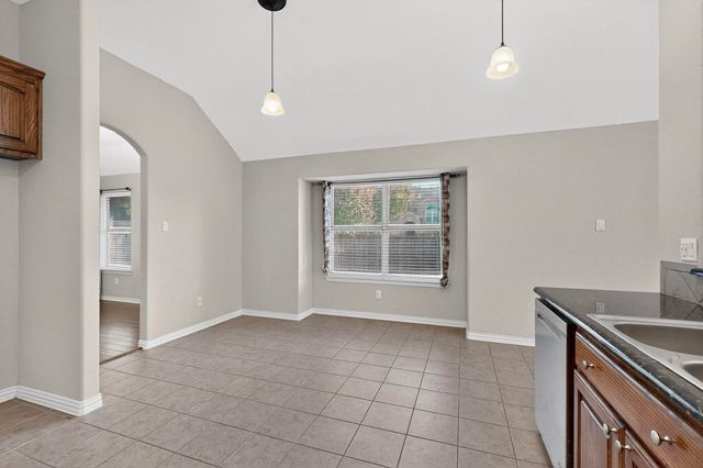 201 Hartley Lane, Red Oak, TX 75154