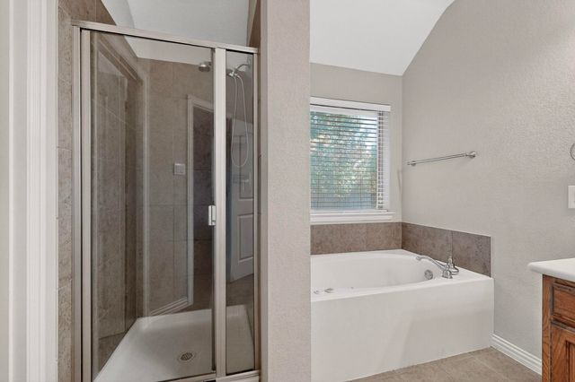 201 Hartley Lane, Red Oak, TX 75154